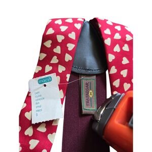 Trafalgar Mens Silk Suspenders Red White Heart Print Button End Braces NWT